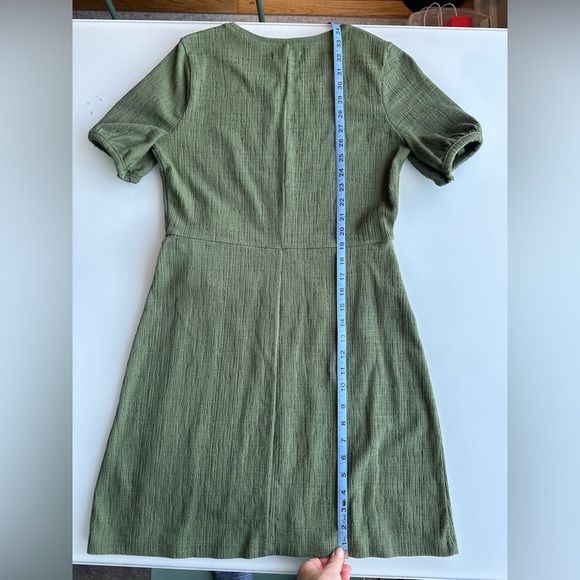 Madewell Palm Tree Crosshatch Puff-Sleeve Faux-Wrap Dress Green - Picture 7 of 9